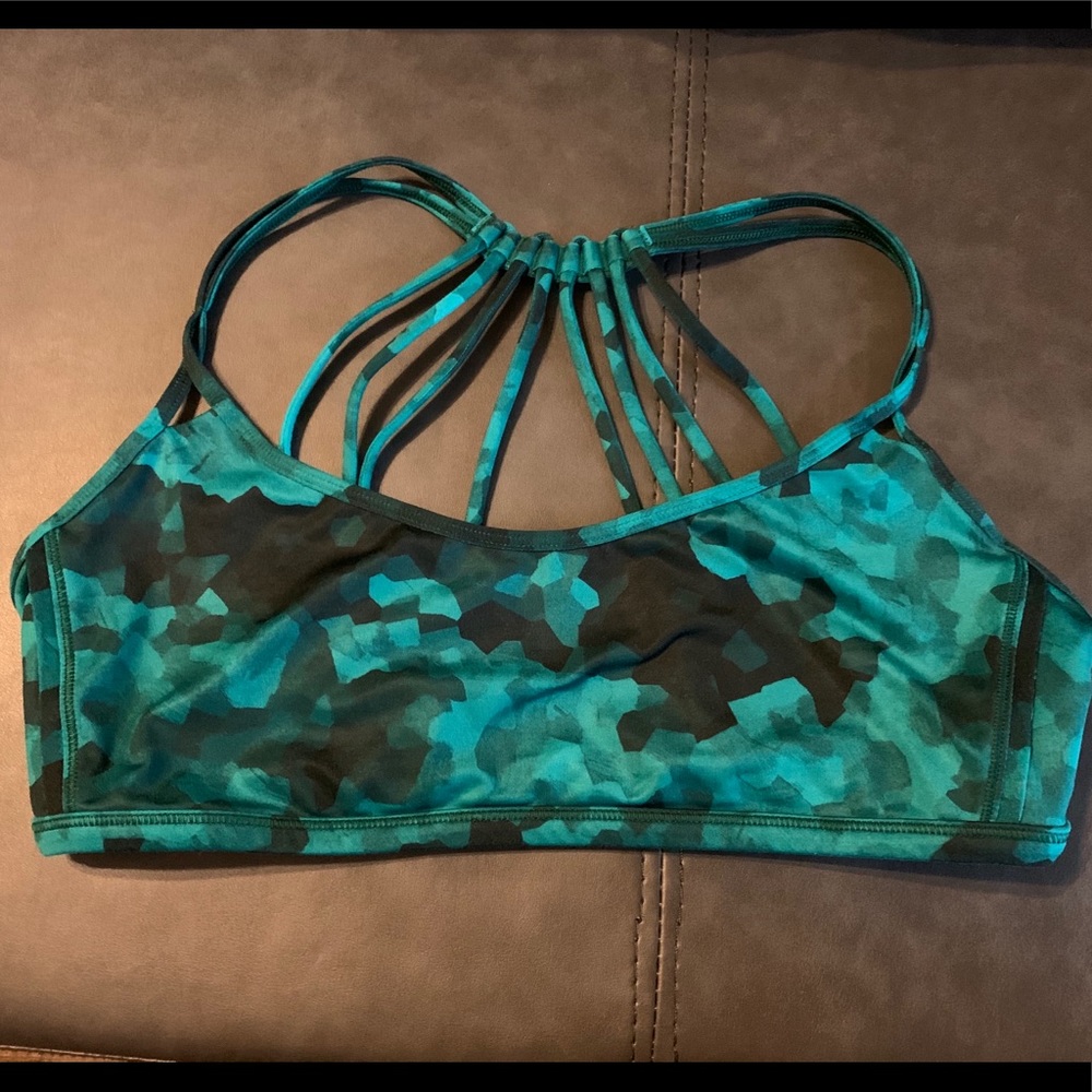 Lululemon bra, size 10